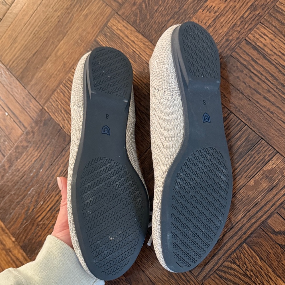 Rothys The Ballet Flat Platinum Metallic size 8 - Picture 5 of 6
